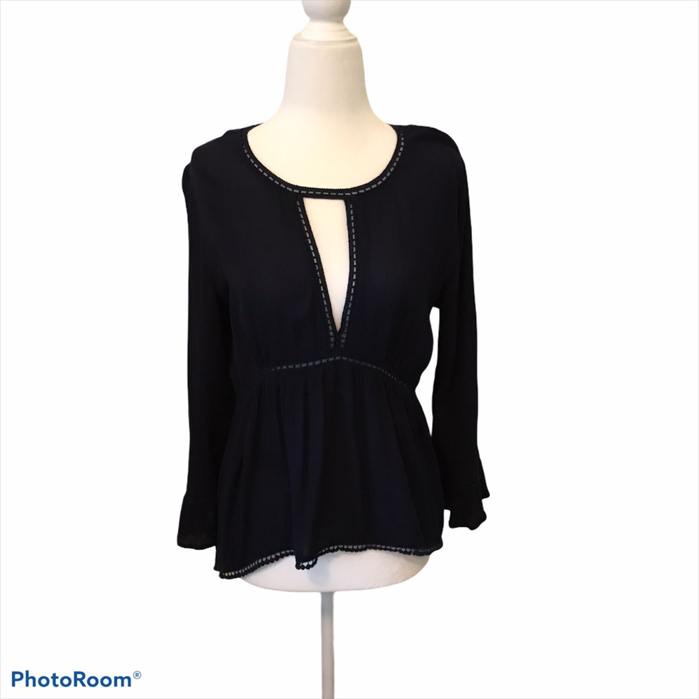Patrons of Peace women's size Small Top